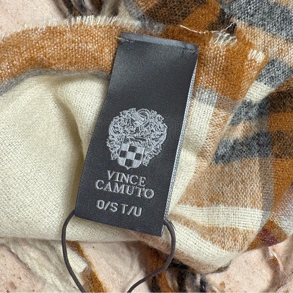 VINCE CAMUTO Plaid Scarf - Picture 5 of 5